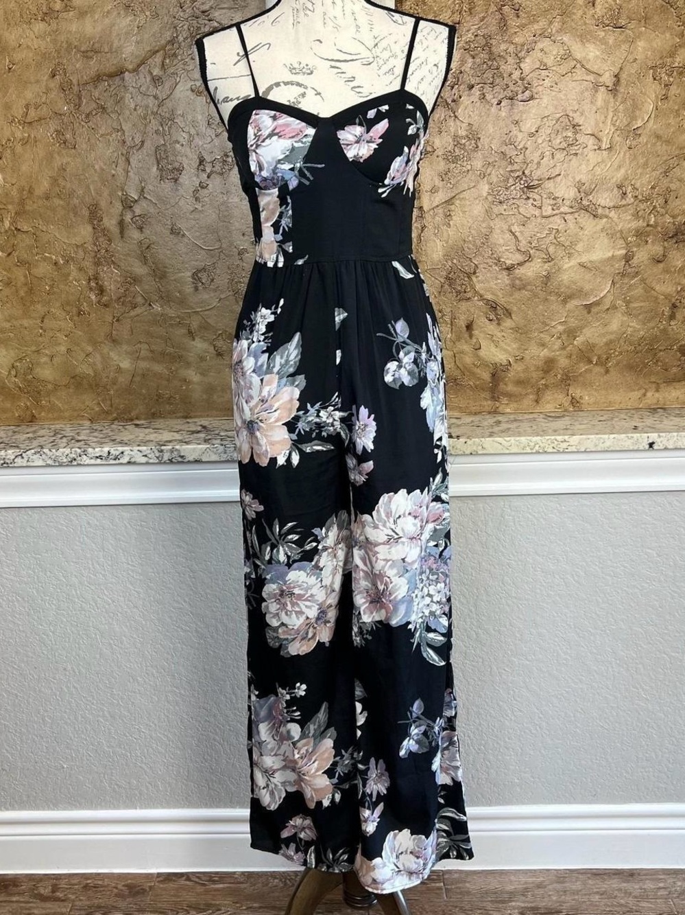 Band of Gypsies Black Floral Spaghetti-Strap Jumpsuit Size XS - Picture 2 of 8